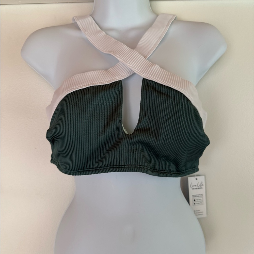 Cupshe Green and White Swim Top New